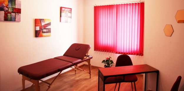 Cabine Feu avec table de soin - location salle de soin a l'heure O29 Casablanca