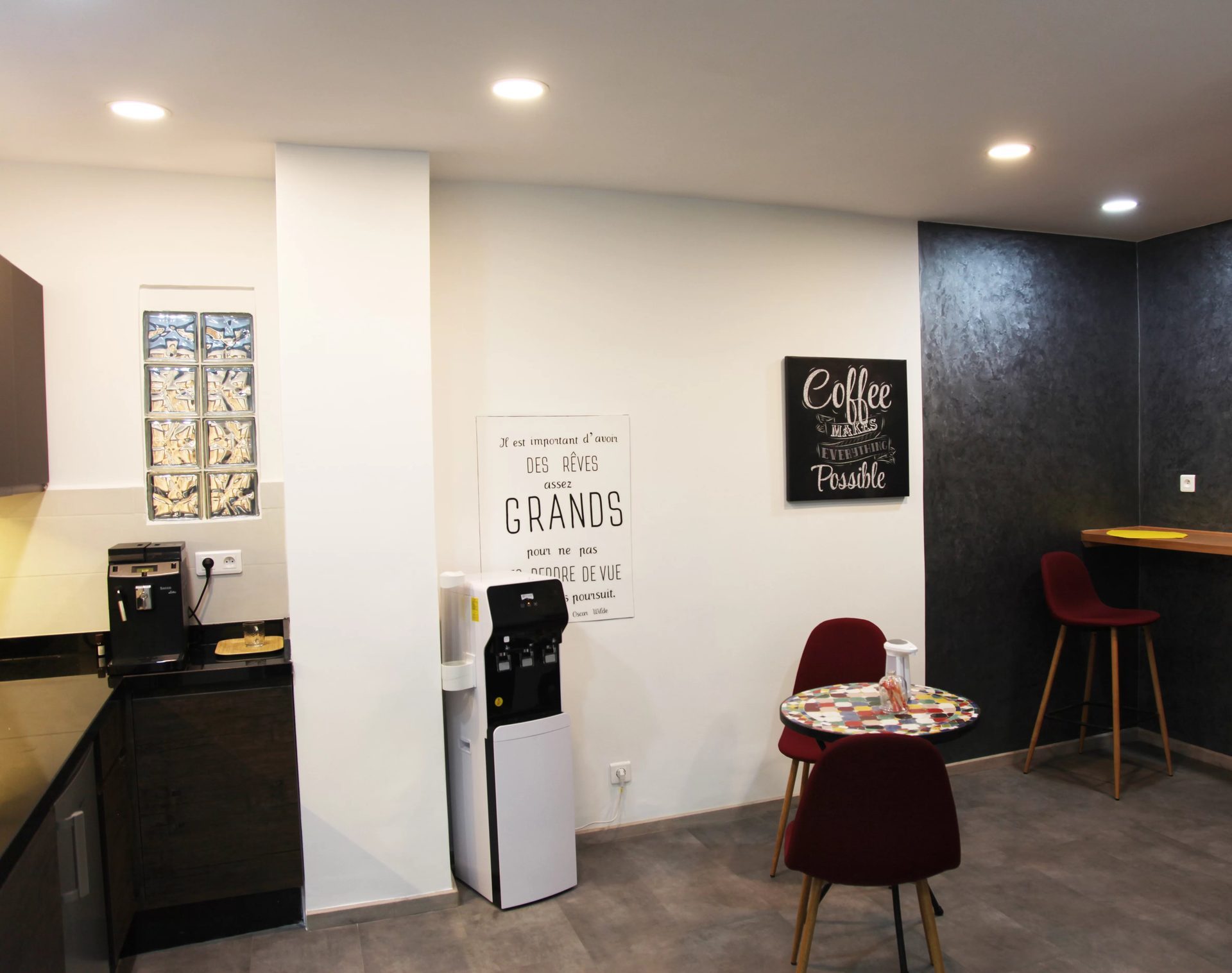 Cafeteria et espace detente pour praticiens - centre de location cabine bien-etre O29 Casablanca